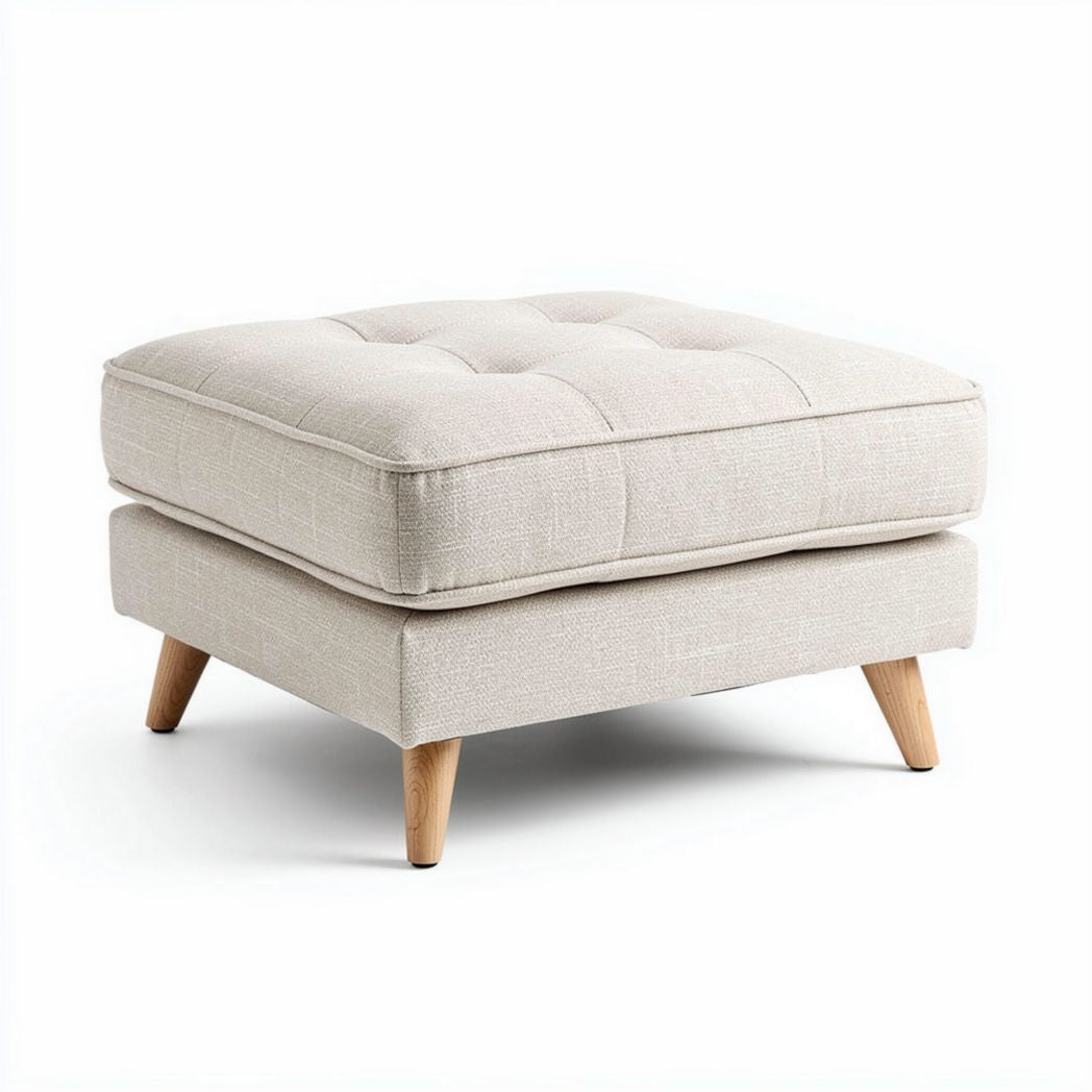 Ottoman met stof in beige en houten poten 60 x 60 x 40cm